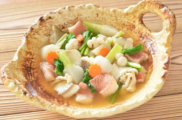 鍋料理、鱈と野菜鍋